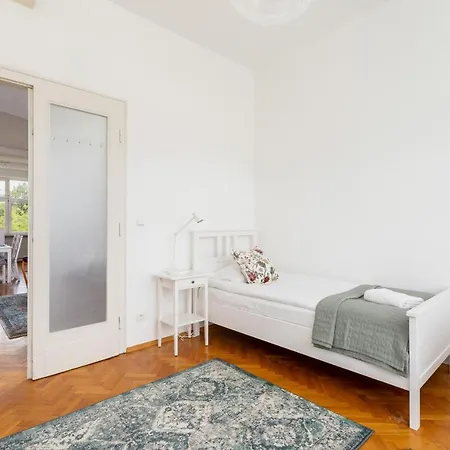 Slowacki Avenue Family By Renters Apartamento *