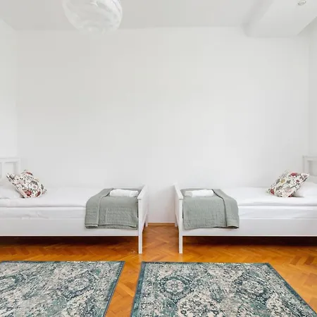 Slowacki Avenue Family By Renters * Cracovia