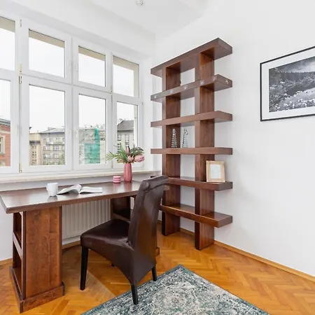 Slowacki Avenue Family Cracow By Renters *