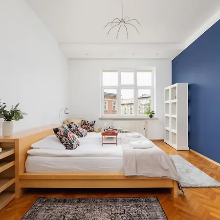 Slowacki Avenue Family Cracow By Renters *