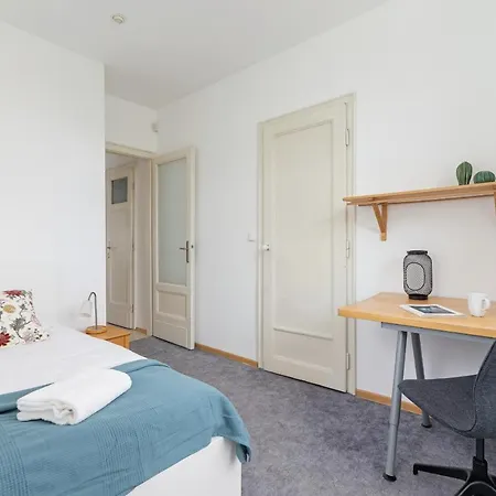 Slowacki Avenue Family Cracow By Renters Apartment *