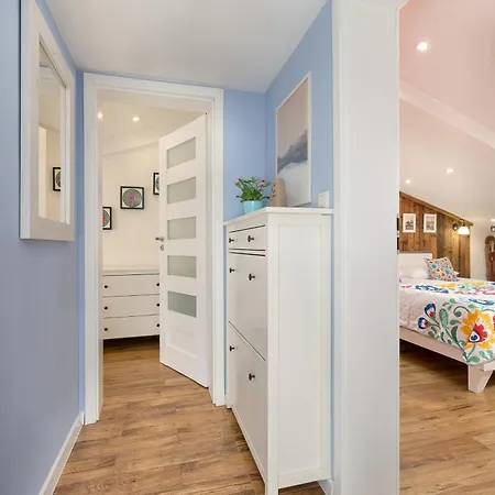 Slowacki Avenue Family Cracow By Renters *